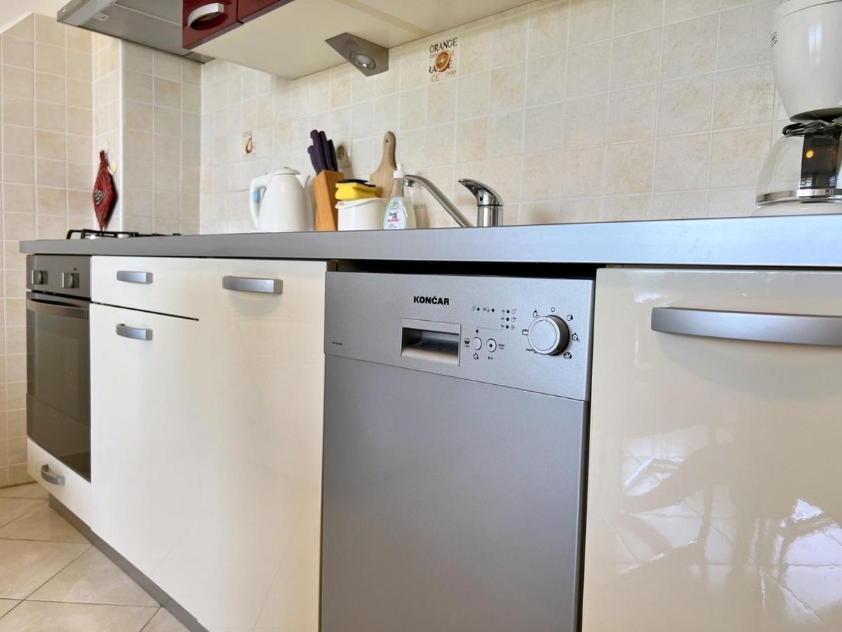 Miramar Apartments Banjol Dış mekan fotoğraf