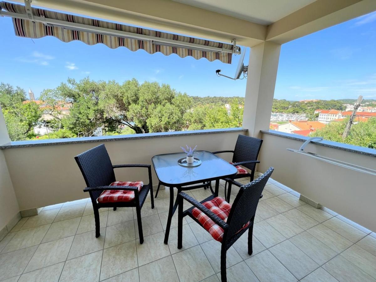 Miramar Apartments Banjol Dış mekan fotoğraf