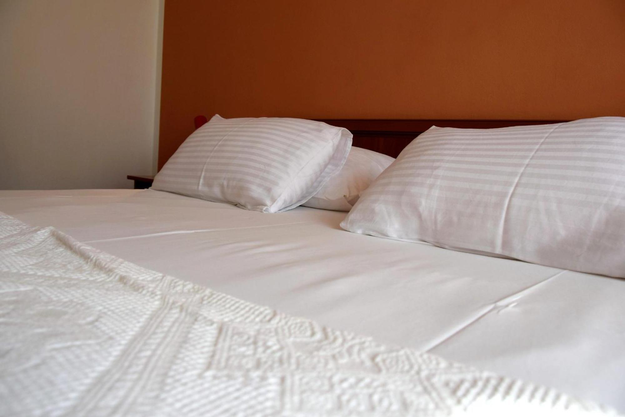 Miramar Apartments Banjol Dış mekan fotoğraf
