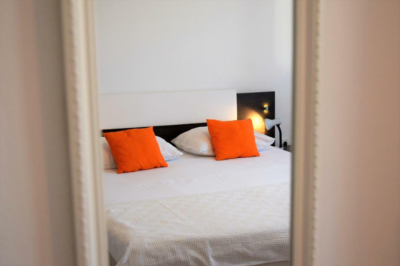 Miramar Apartments Banjol Dış mekan fotoğraf