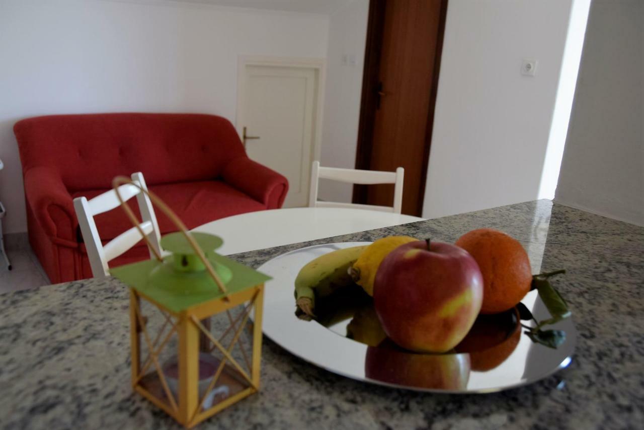 Miramar Apartments Banjol Dış mekan fotoğraf