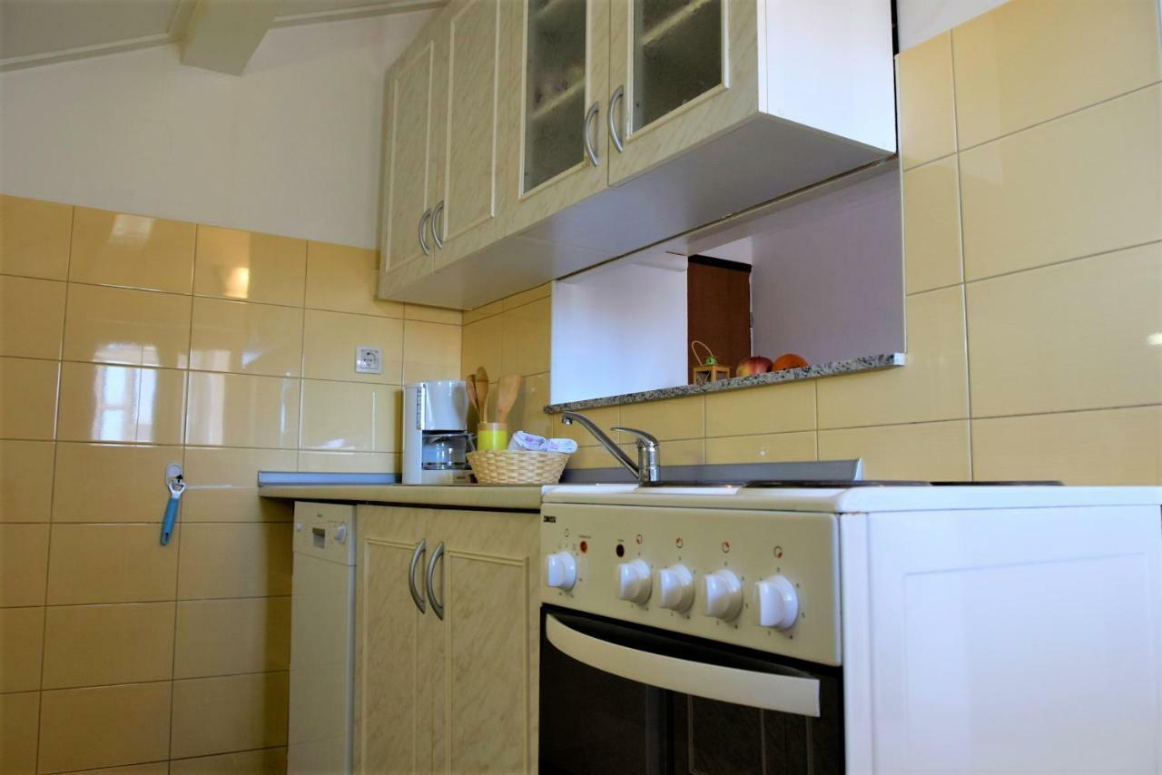 Miramar Apartments Banjol Dış mekan fotoğraf