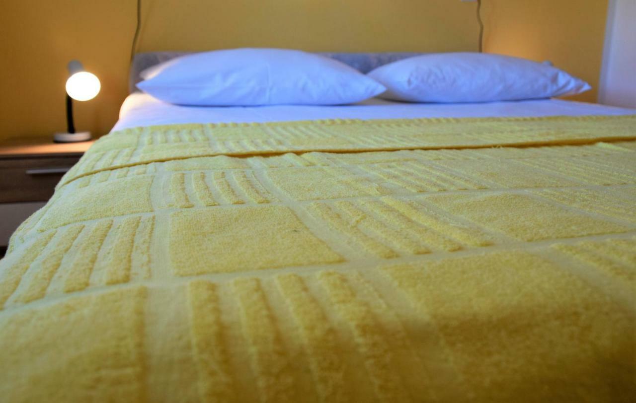 Miramar Apartments Banjol Dış mekan fotoğraf