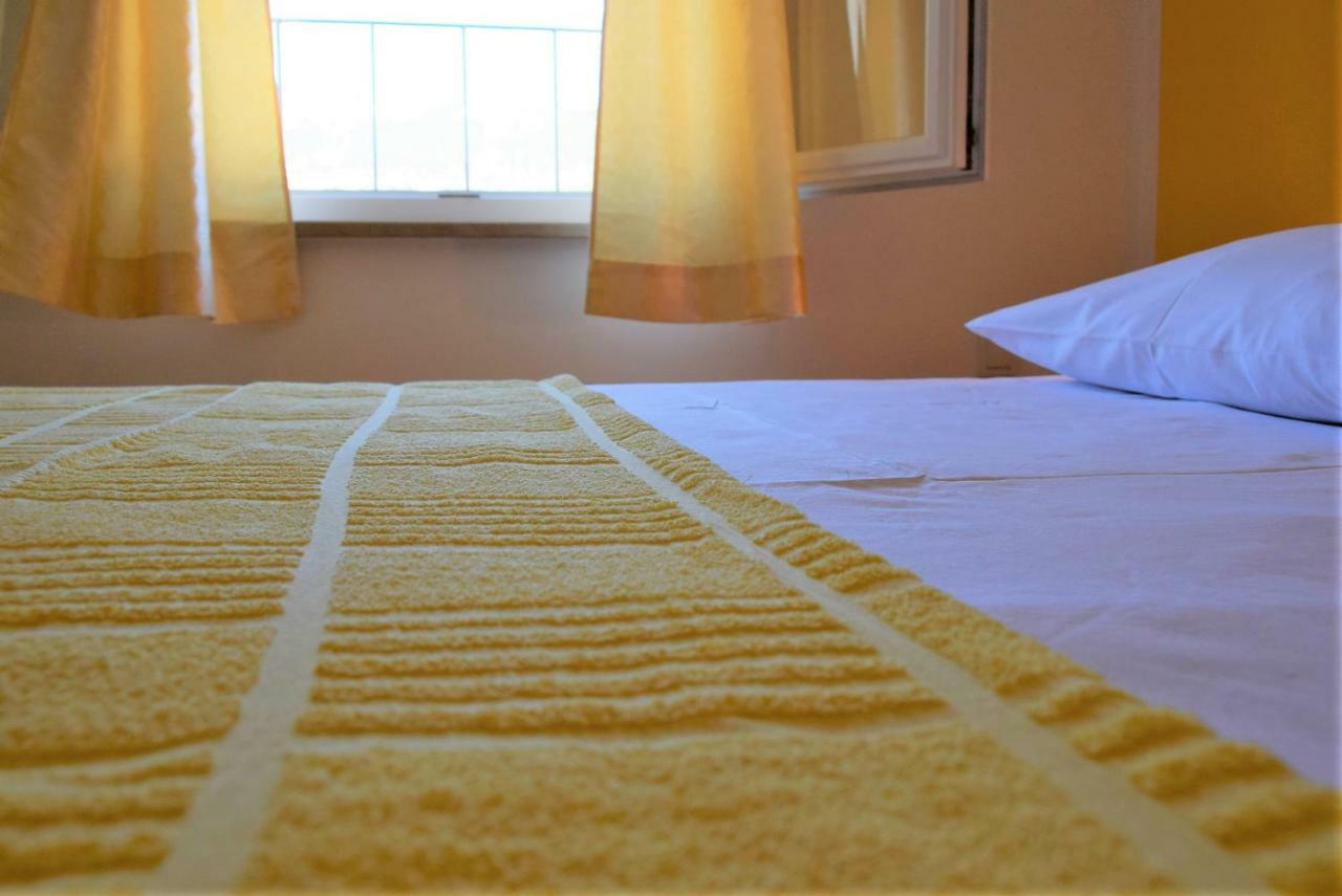 Miramar Apartments Banjol Dış mekan fotoğraf